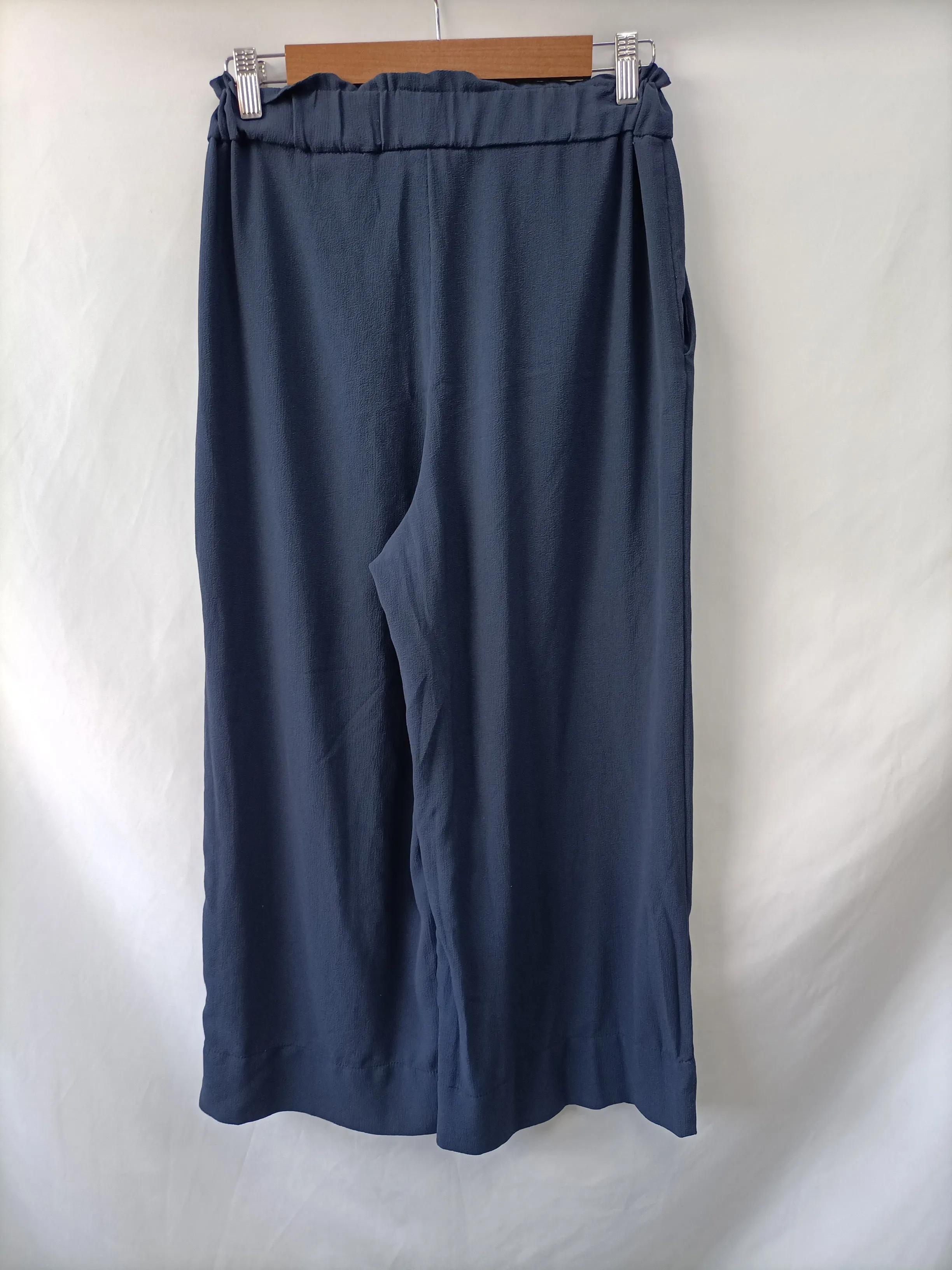 H&M. Pantaln culotte azul T.36