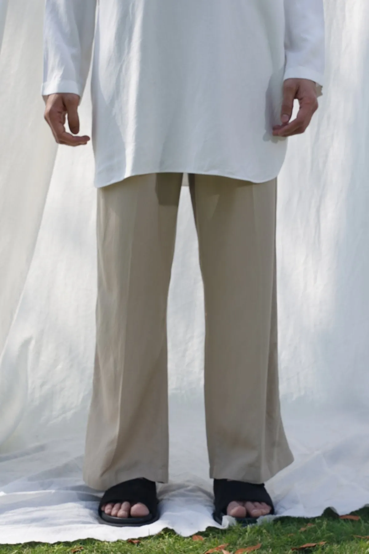 LINEN BLEND RELAXED TROUSERS