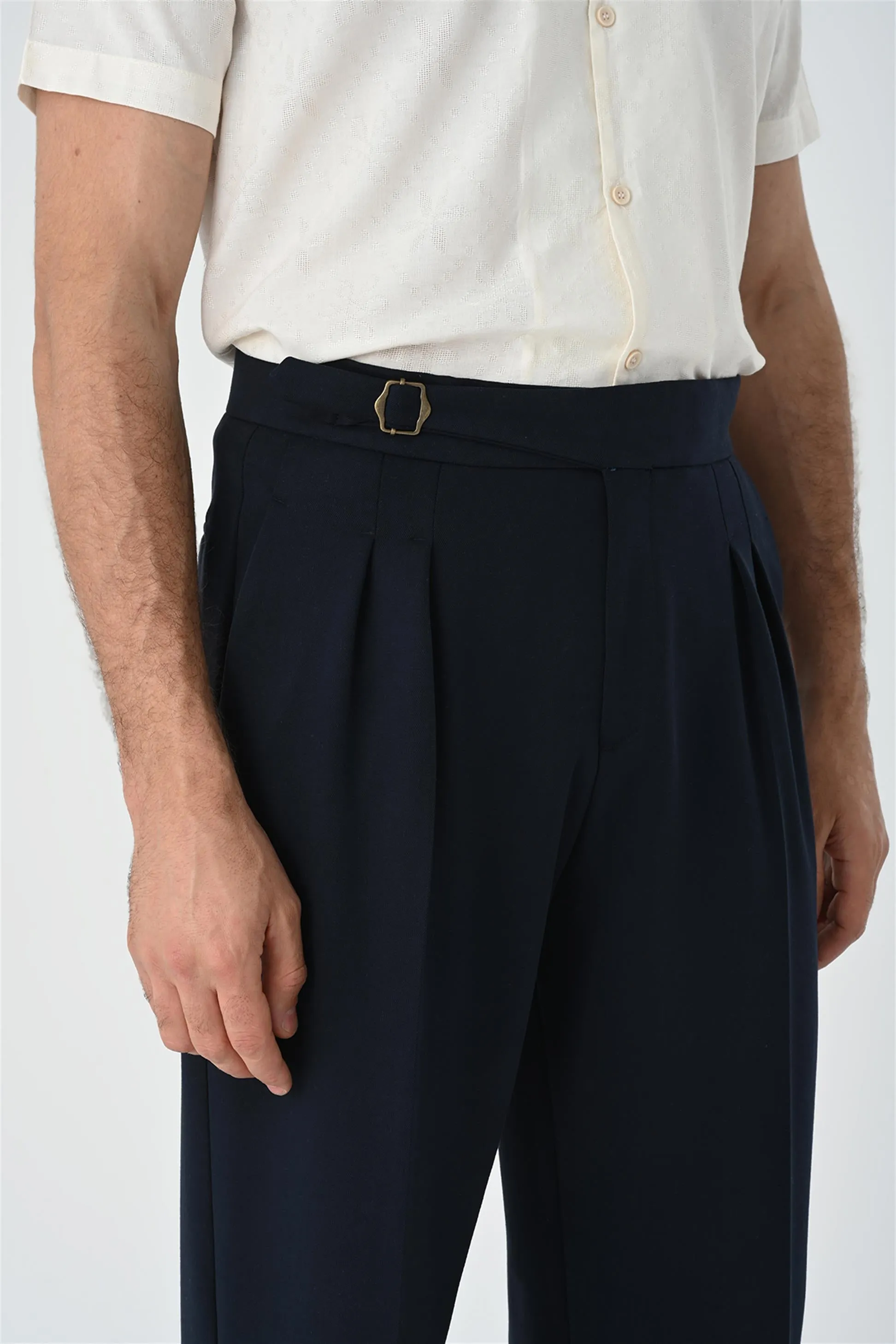 Men's Dark Navy Blue Buckle Detailed Pleated High Waist  Trousers - Wessi