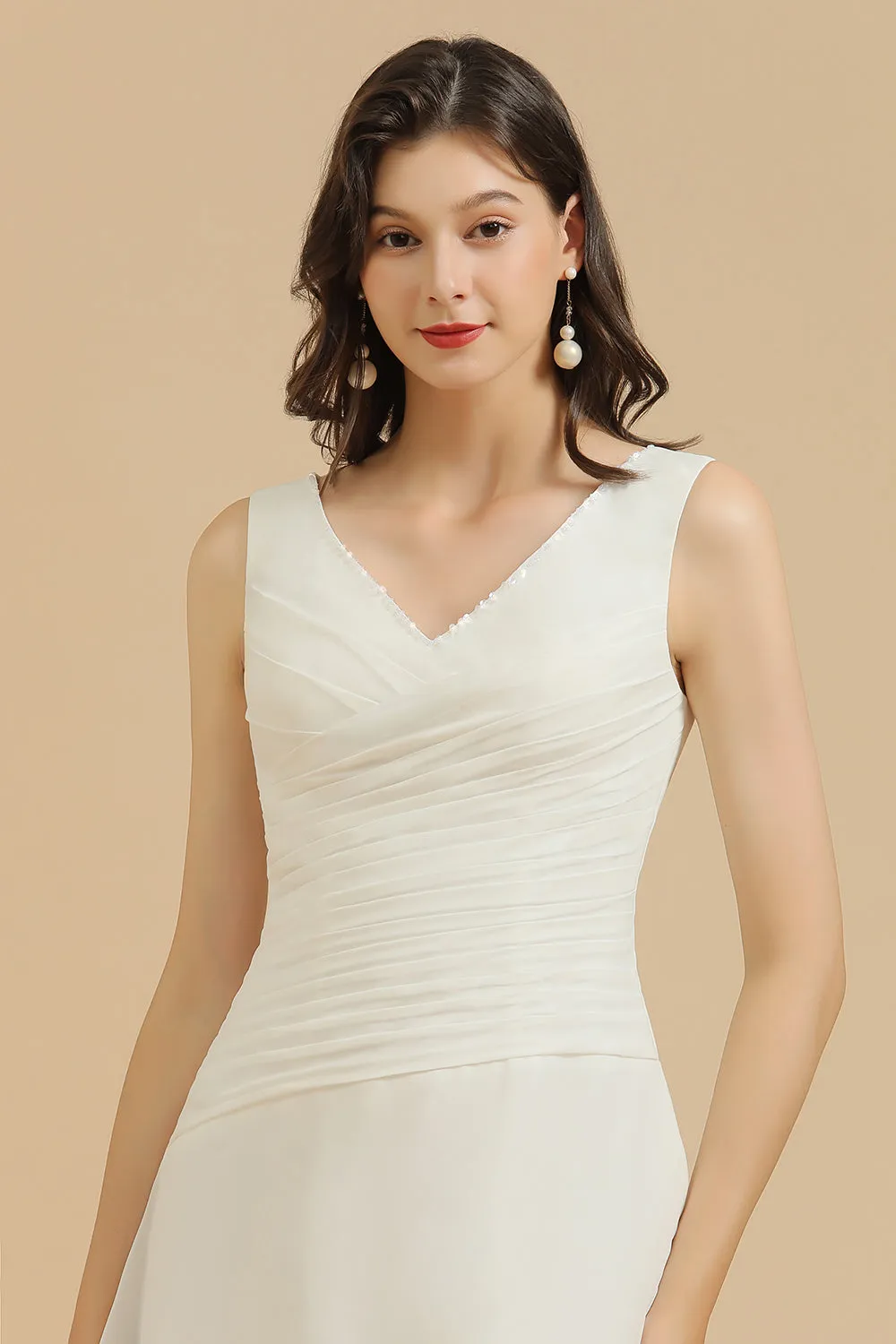 Simple Short A-line Straps Ruffles White Bridesmaid Dress