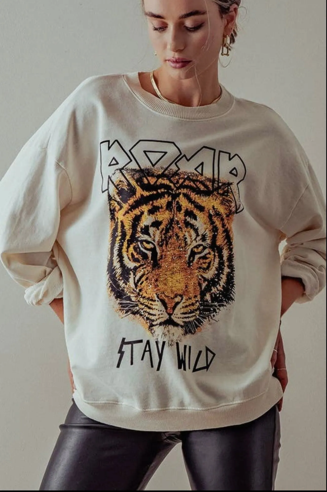 STAY WILD TIGER SWEATSHIRT