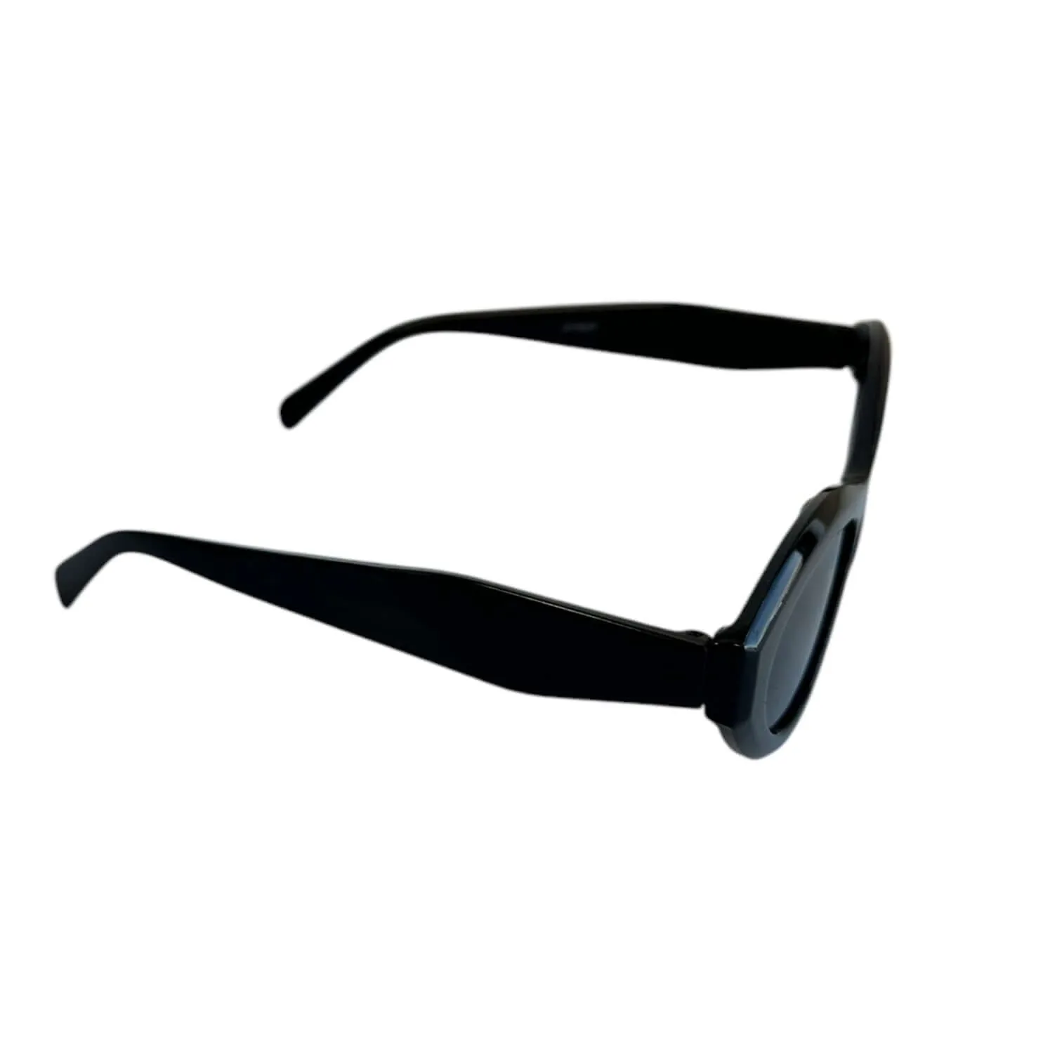 Trendy Oval Sunglasses - Black