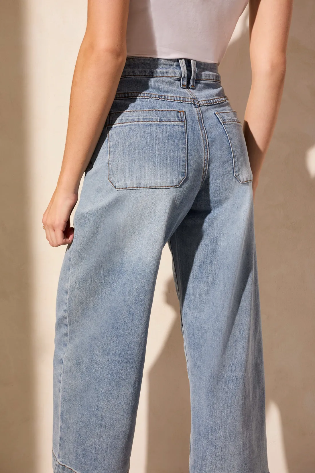 Tribal Spring/Summer 2025-5715O-292-Audrey Hugging Wide Crop Jeans W/Button Fly -Sanded Blue