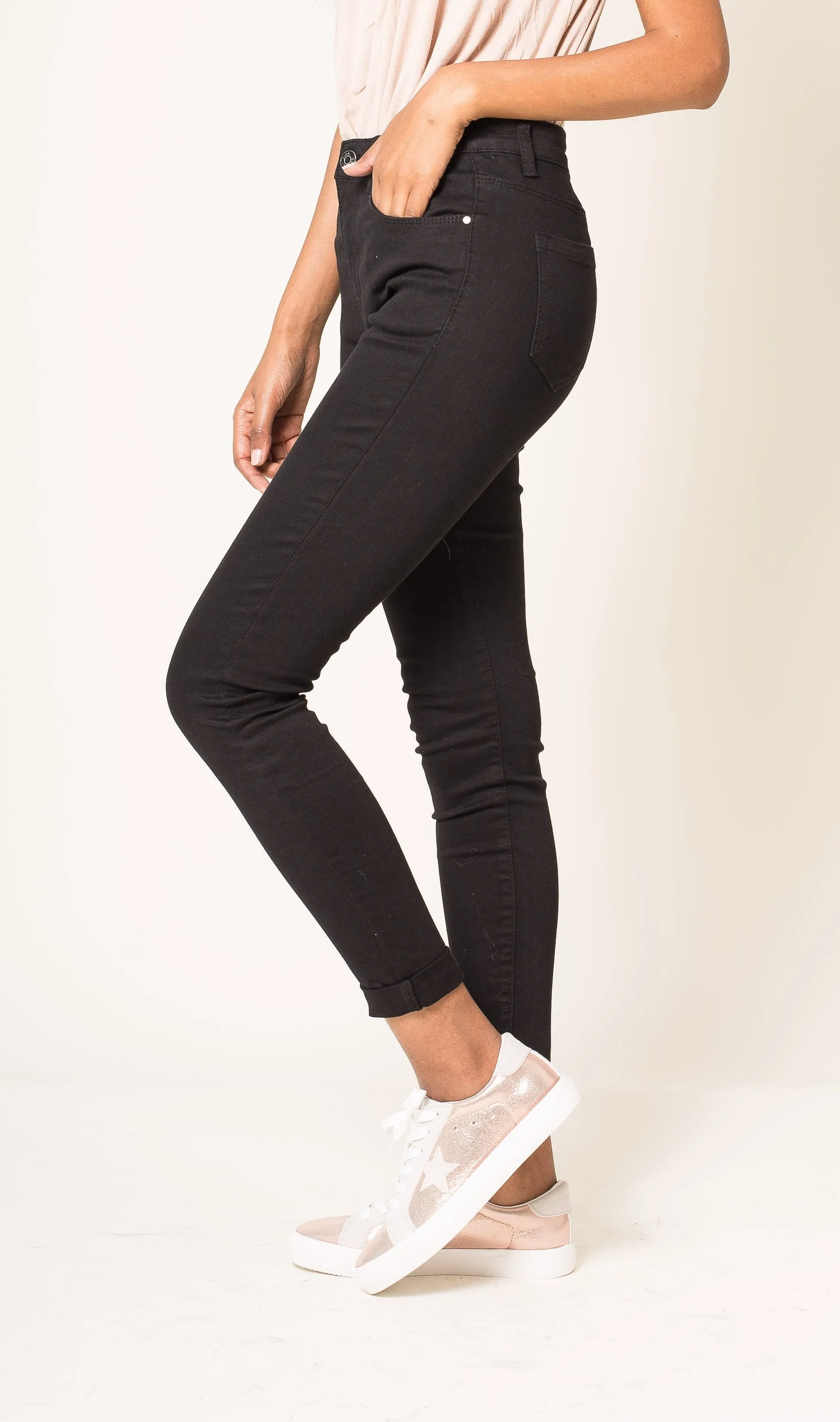 Wholesale Black Classic High Waist Jeans